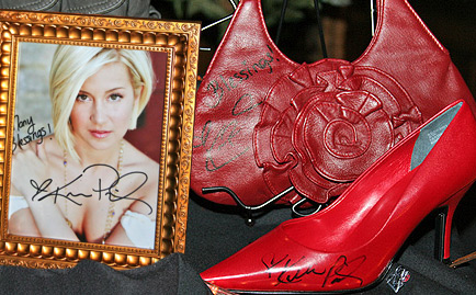 Nashville Recording Artist Kelly Pickler